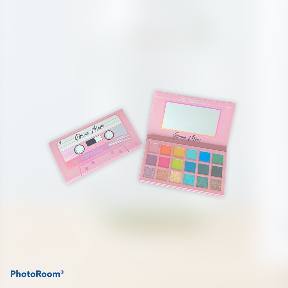 Gimme more eyeshadow palette